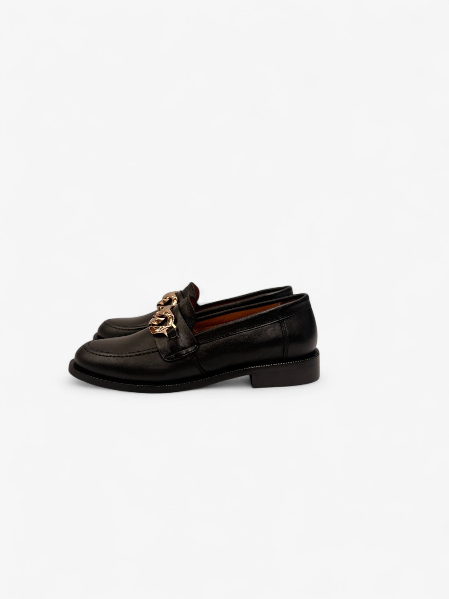 Loafers Negros con Hebilla