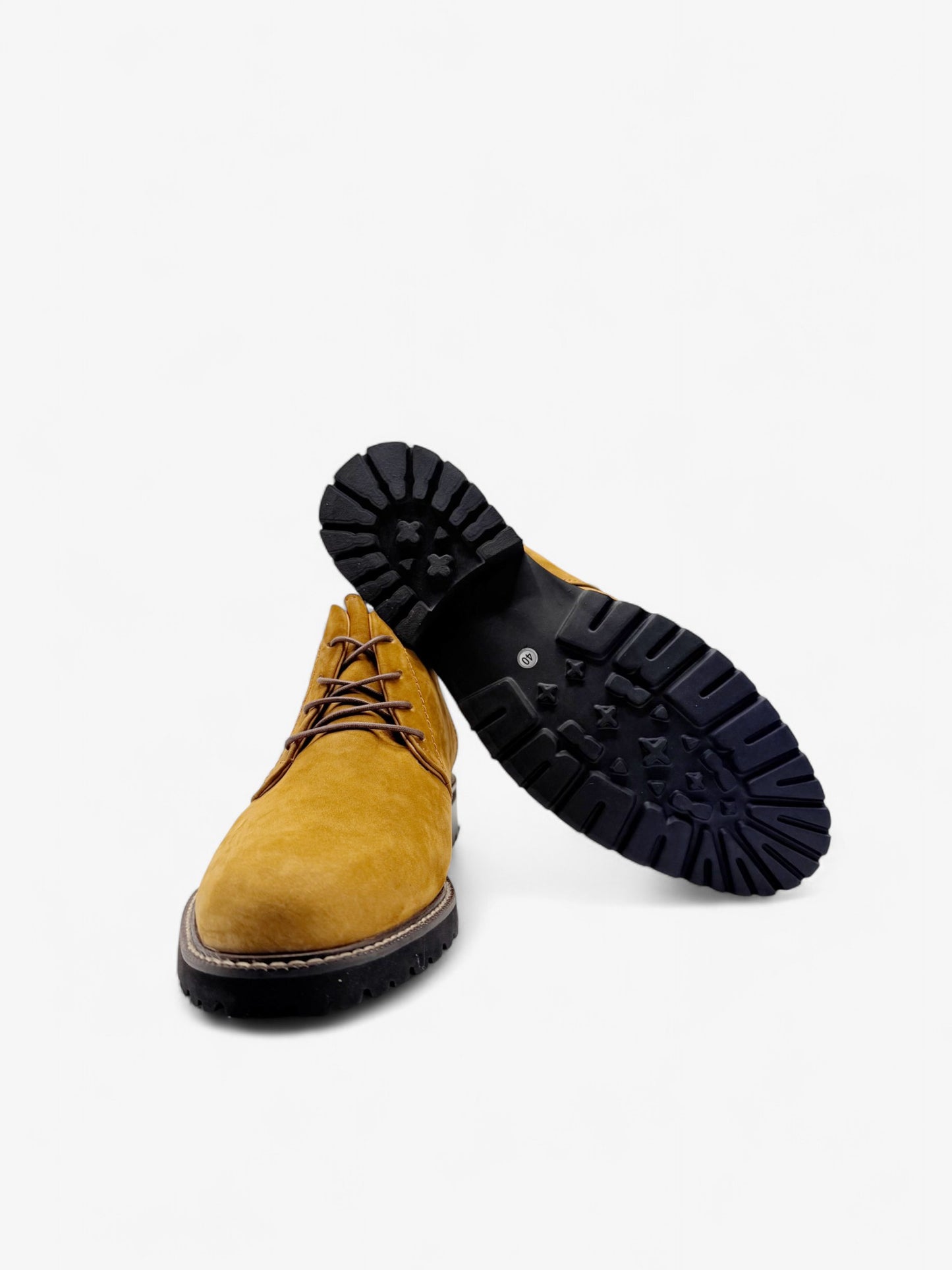 Bota Lorenzo - Nobuk Miel