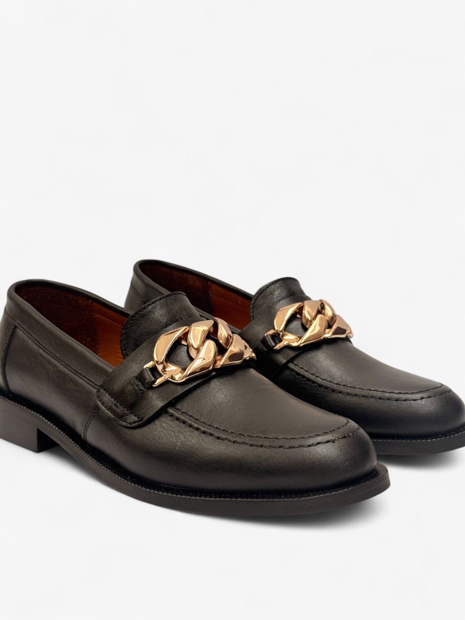 Loafers Negros con Hebilla