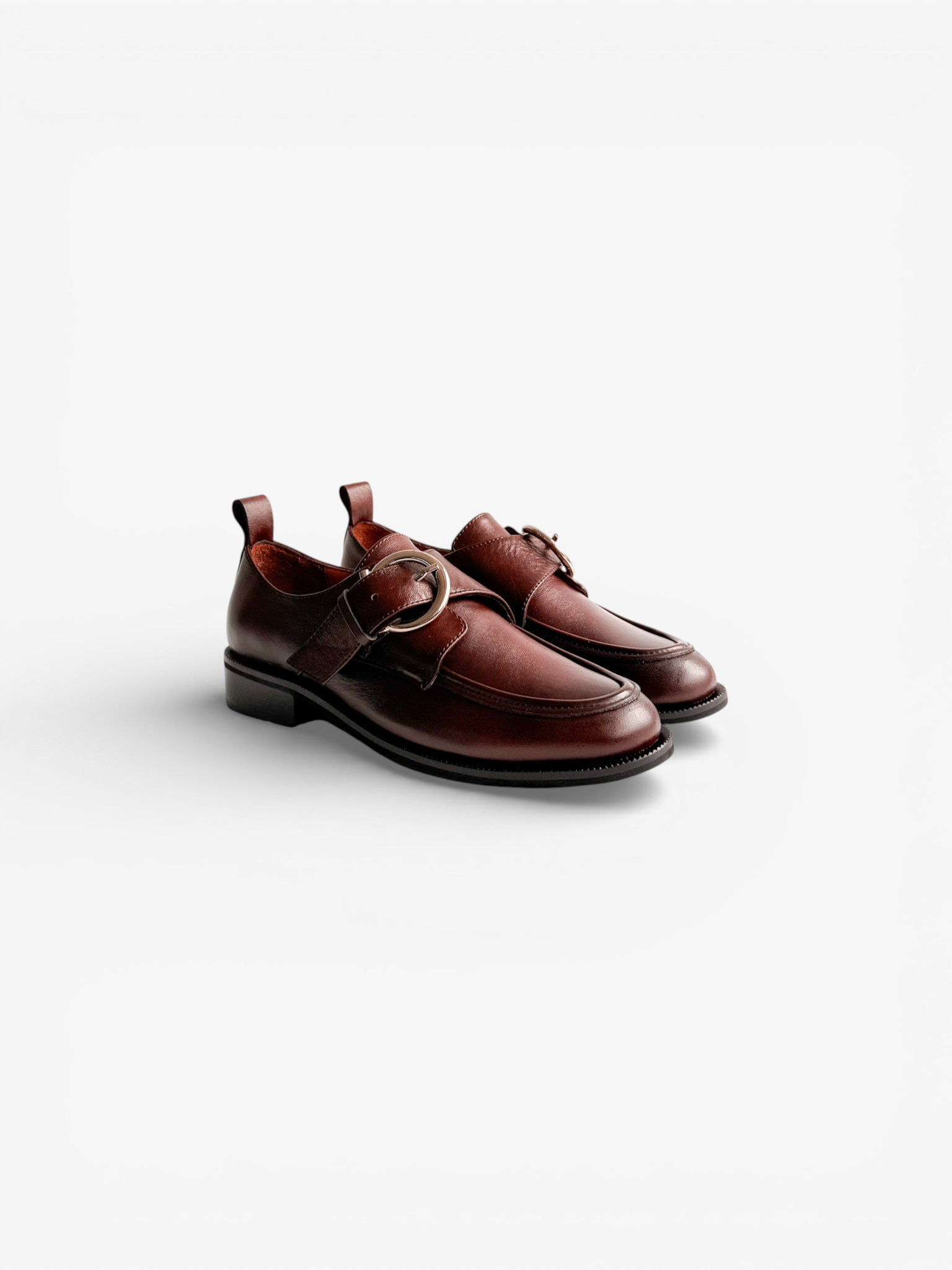 MONKSTRAP 01