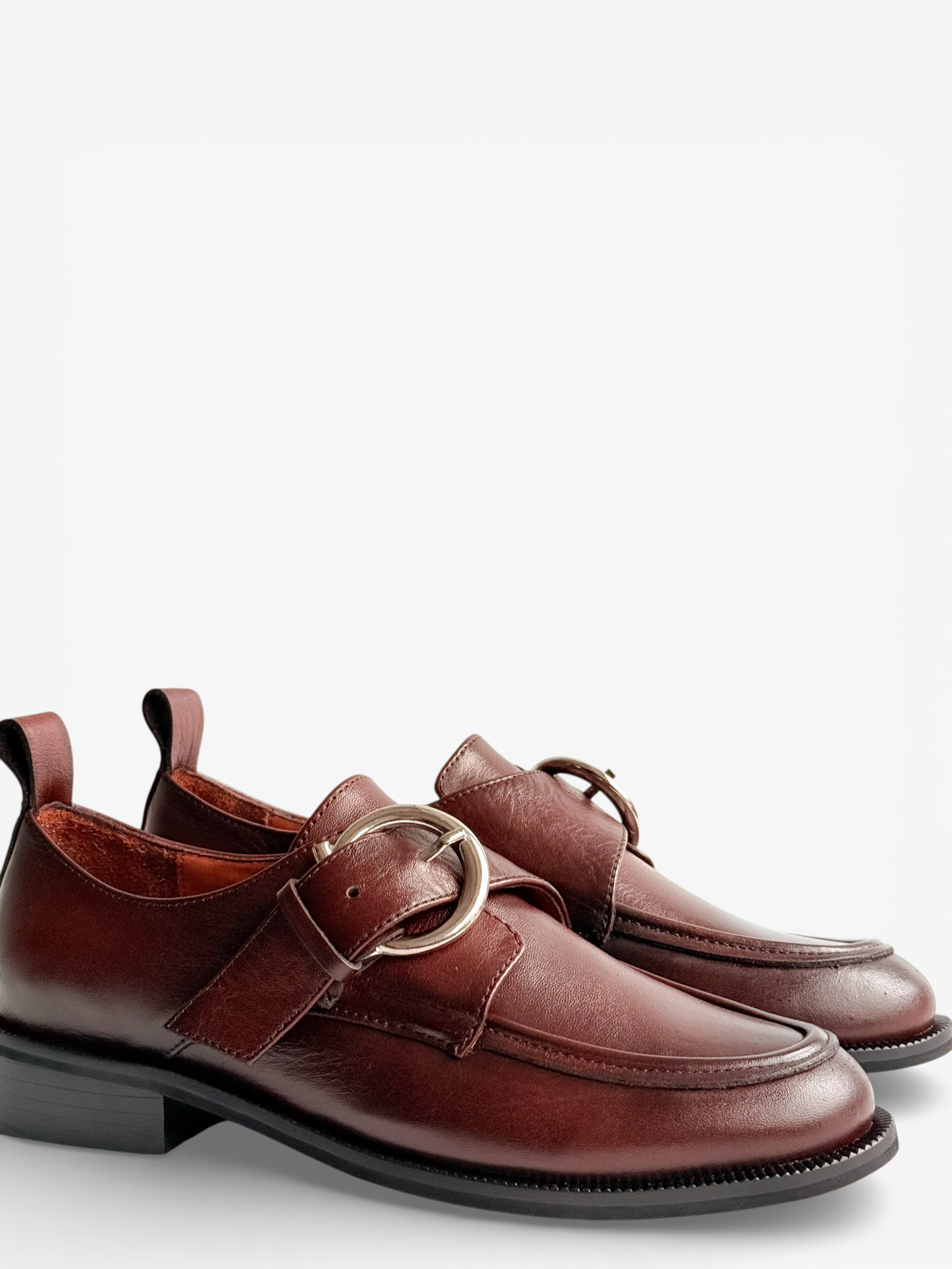 MONKSTRAP 01